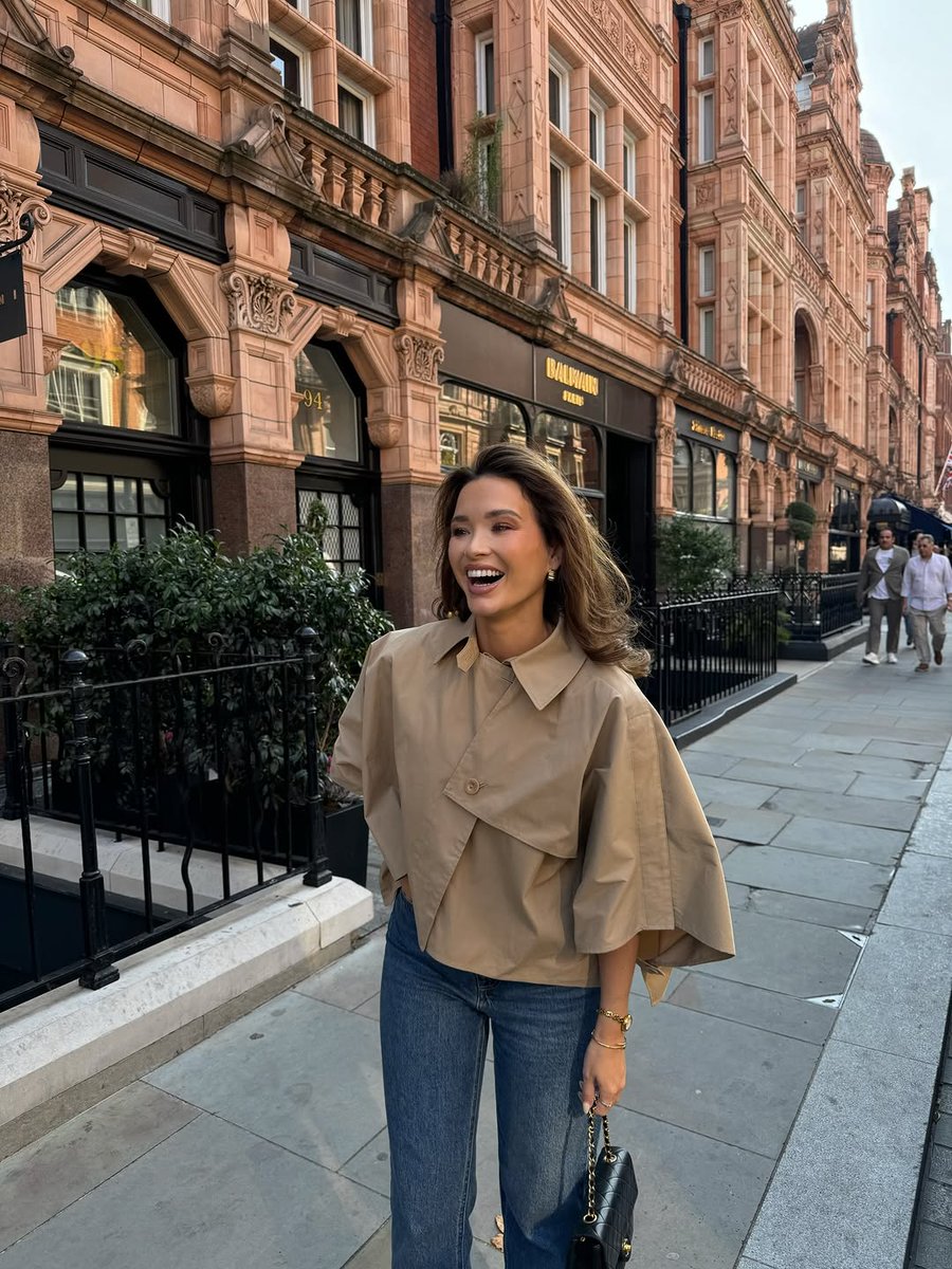 izzyvergara3bl8's tweet photo. Remember when it was sunny?😭 I miss it! ……Wishing you all a fantastic weekend❤️ https://t.co/IhM9SeZskv