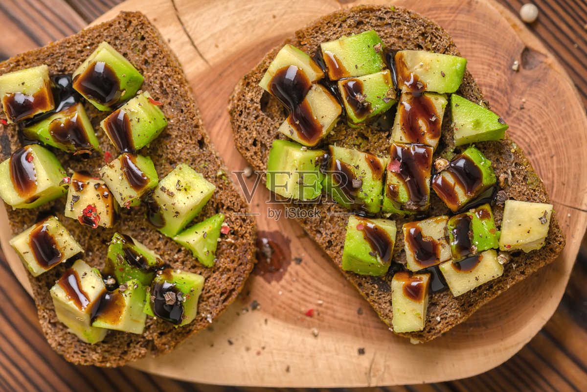 junig570197's tweet photo. Caught this golden, crispy avocado toast moment mid-rush—perfect weekend fuel that tastes as good as it looks https://t.co/5QthNafHYA