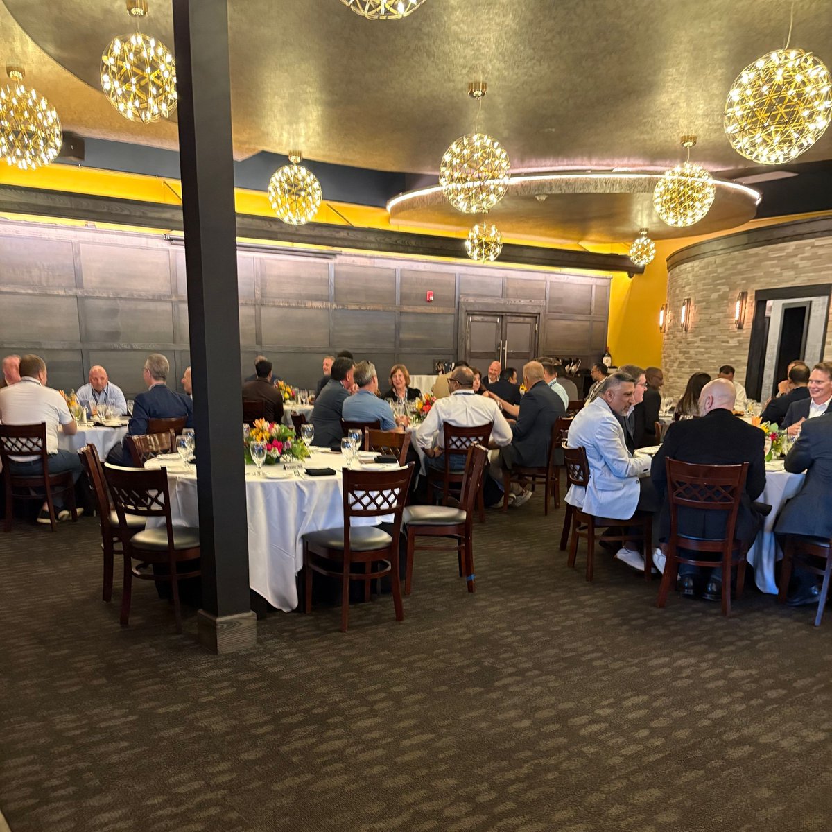 UDigTech's tweet photo. Rachel Adams represented UDig at the Gartner C-Level Communities Dinner in Atlanta last night.

A well-structured evening with Atlanta's CIO community and great perspectives on navigating collaboration and change. https://t.co/OgxJF4iZZL