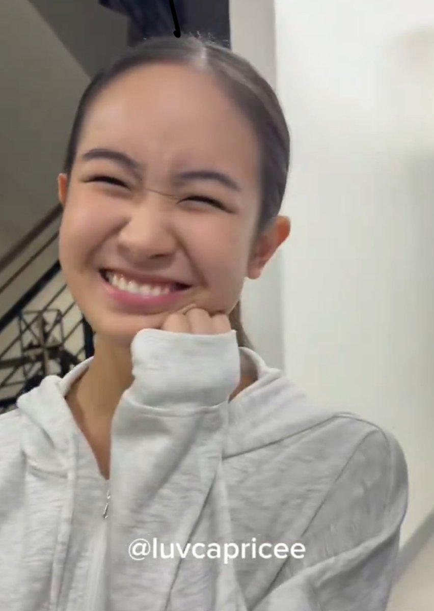 allforcaptal's tweet photo. normal pa ba 'to sila? bakit ganito sila pag pinag-uusapan isa't isa!!?? HSHAHAHHAA haayyy

#capkrys https://t.co/CVyqDwTIp9