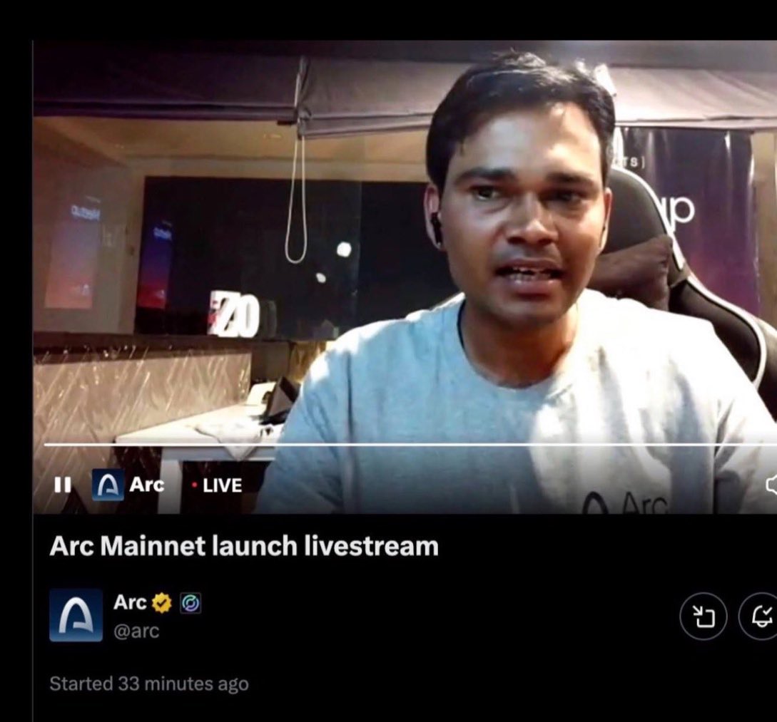 chen_yui_erc's tweet photo. Come on, don’t make it about race 😭

Traders started dumping their bags the moment they saw him go live. https://t.co/oLpvCbUahf