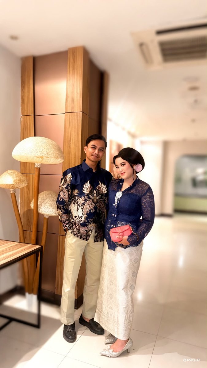 Litafitria4's tweet photo. Temen ribut tiap hari, kalo ga ketemu sehari aja, langsung tantrum kangen banget😂 https://t.co/WN4GByqUU0