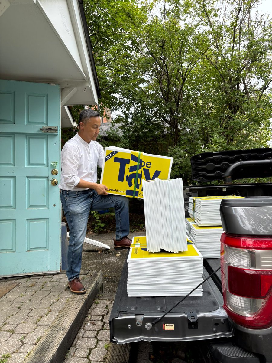 JoeTayCA's tweet photo. Yay! The lawn signs are here order yours here 🫵🫡 https://t.co/F1VTLsnF3o https://t.co/fjkbcD4pGn