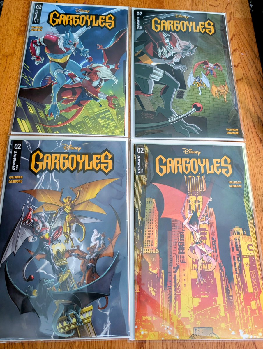 dethkomic's tweet photo. It's #newcomicbookday and here's my #gargoyles haul! https://t.co/iOrFHy8jYu