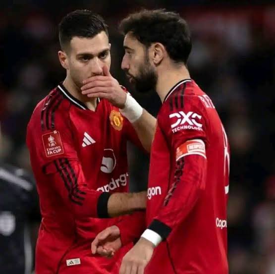 centreGoalHQ's tweet photo. 🚨 Bruno Fernandes on what he told Diogo Dalot at full-time. 

🎙️REPORTER: Bruno, emotions are obviously high after that defeat. What did you say to Diogo Dalot at full-time?

🗣️BRUNO: I went straight to Diogo after the whistle. I told him honestly, “Diogo, you were terrible tonight. That is not defending at Manchester United level.”

🎙️REPORTER: That sounds very harsh. Why did you say that to him?

🗣️BRUNO: Because we cannot keep making the same mistakes and pretending everything is fine. We were 2–0 up and somehow allowed Brighton to come back and eliminate us. As defenders, you have to take responsibility in those moments.

🎙️REPORTER: So you think Dalot was one of the main reasons United lost?

🗣️BRUNO: I’m not putting everything on him. We win together and lose together. But I told him exactly what I saw. Some of the defending tonight was nowhere near the level required to play for Manchester United.

🎙️REPORTER: What was his reaction?

🗣️BRUNO: He didn’t say much. I think he knew I was angry. But I’m not saying it to destroy him. I’m saying it because we have to demand more from each other.

🎙️REPORTER: Would you say Dalot needs to improve defensively?

🗣️BRUNO: Absolutely. At this club, being good going forward is not enough. You have to defend. You have to fight. You have to protect the result. Tonight, we didn’t do that.

🎙️REPORTER: Do you regret confronting him immediately after the match?

🗣️BRUNO: No. I’d rather tell my teammate the truth than smile in his face and complain about him behind his back.