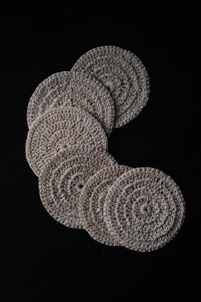 feuluz's tweet photo. Just finished this hand-woven linen coaster set! Adding a warm, handmade touch to my tea time  #HandmadeCrafts #DIYHome https://t.co/0WMYCMewoG