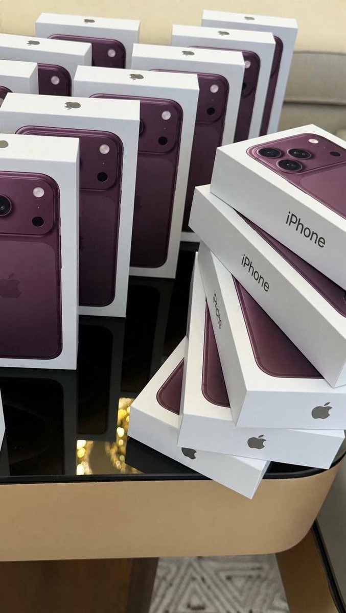 moyeln's tweet photo. 新品のiPhone 18 Pro Maxをプレゼントします！🍎🔥
ちょうど24時間後に、コメント欄から抽選で5名様に当選のチャンスを差し上げます。
応募方法：私をフォロー、この投稿にいいね、コメント欄に「18」と入力、そして私をフォローしてください。
ありがとうございます！幸運を祈ります！❤️ https://t.co/QZwZn1jBq6