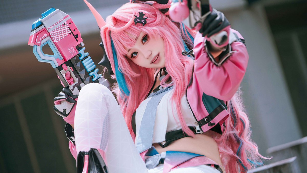 syuuren_'s tweet photo. ⚠️cosplay         

       アークナイツ:エンドフィールド   イヴォンヌ     

📷→@Xencounter88
🗺→彩の国さいたま芸術劇場 https://t.co/Xs0cflItMO