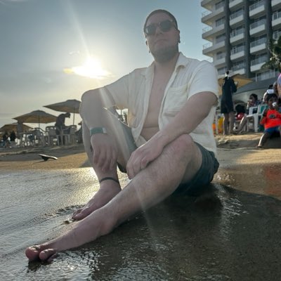 Dxnt3Nava's tweet photo. #NuevaFotoDePerfil https://t.co/t2lX0GFqqg