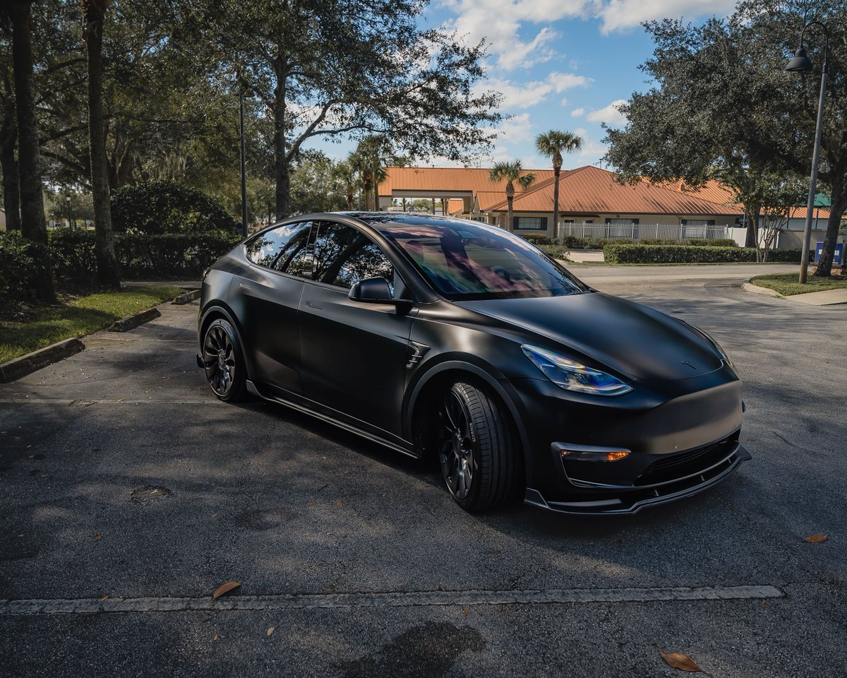 FavourOkpe's tweet photo. Hampton — RainParkwayAfterglow, CopperCanyonAfterglow, CedarMesaAfterglow, LanternMarinaAfterglow, MeadowBoardwalkAfterglow; playmats, compliments. #CybertruckHamptonAfterglow #TeslaHamptonAfterglow #EVHamptonAfterglow https://t.co/kMZNFfQkXF