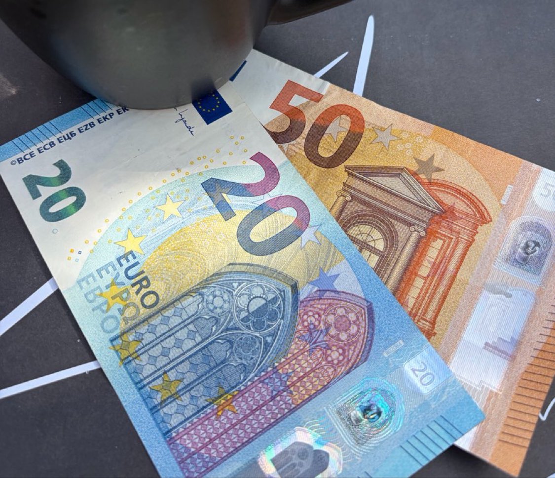 GeigerMarkets's tweet photo. Euros are just real life Monopoly money https://t.co/BgOzFvAQqL