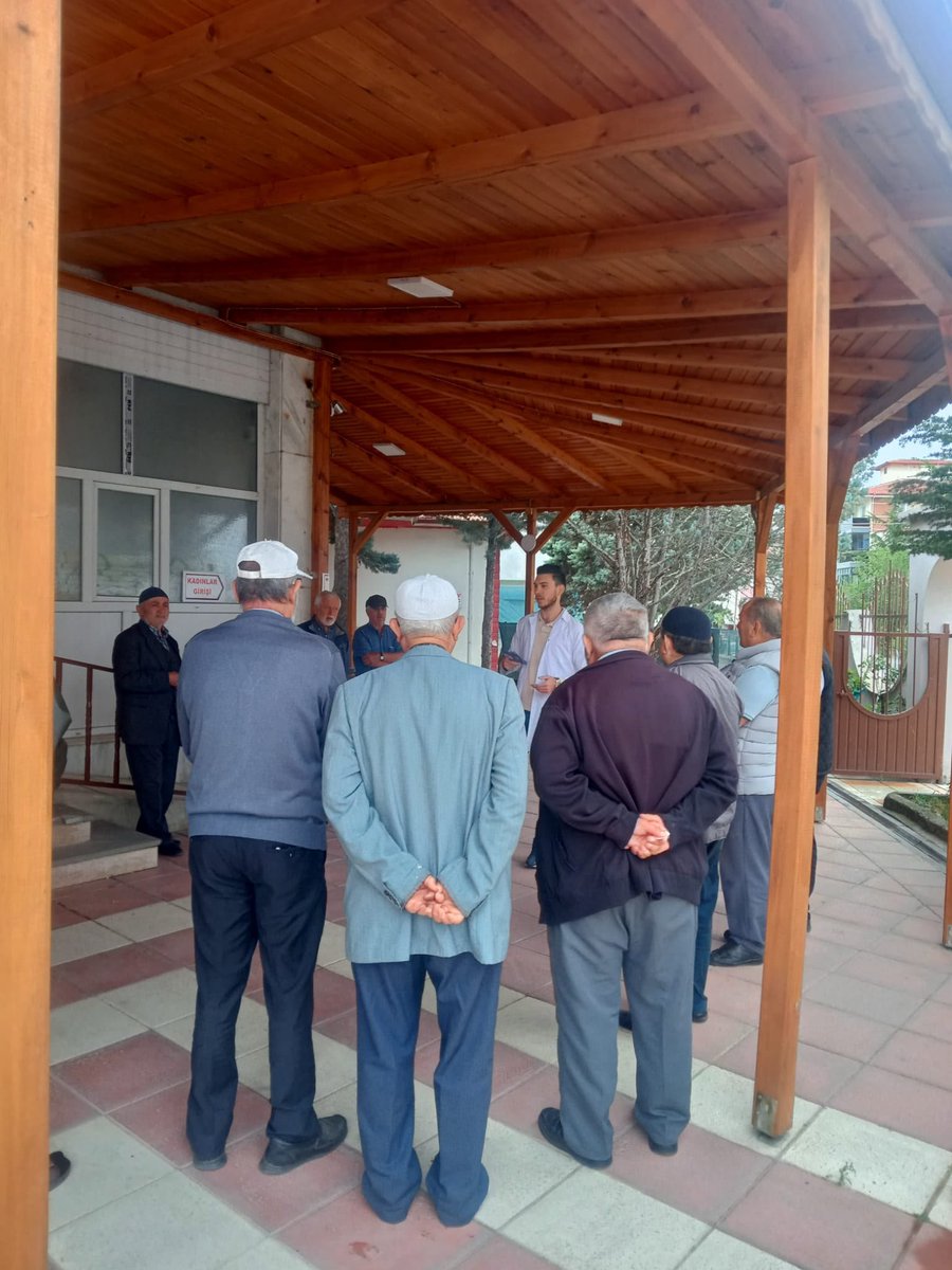 TaskopruIsm_37's tweet photo. Prostat Kanseri Farkındalık Günü ve Dünya Lenfoma Farkındalık Günü kapsamında Müdürlüğümüzde görevli doktorlarımız tarafından vatandaşlarımıza yönelik bilgilendirme çalışmaları yapılarak uygun yaş aralığındaki vatandaşlarımız kanser taramaları için Müdürlüğümüze davet edilmiştir. https://t.co/5klaTmzaZS