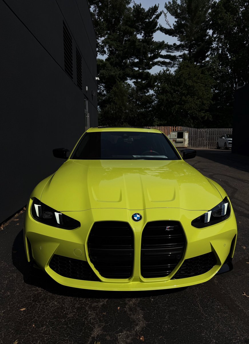 JoeW6_'s tweet photo. São Paulo Yellow https://t.co/bfk35M4csp