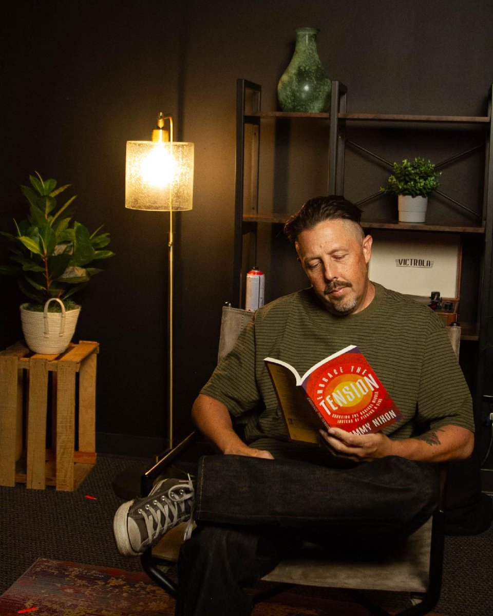 ivpress's tweet photo. ✨ That new book feeling 💫 

➡️ Through his life and ministry, pastor Tommy Nixon shows how the tension between extremes isn't a place to flee but a place to grow.

In 'Embrace the Tension,' he offers a pathway called the "Radical Middle" for those feeling untethered in today's divisive landscape. Not to hide from the hard questions, but to meet them with courage, clarity, and compassion.