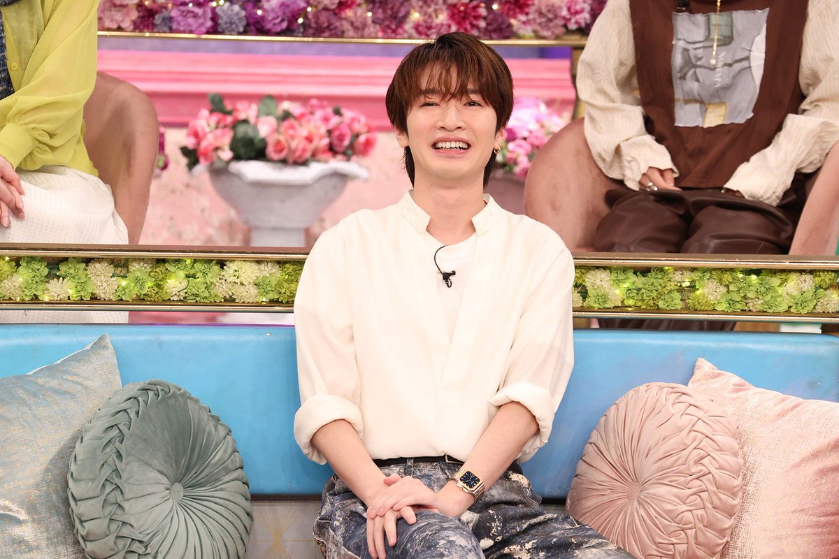 modelpress's tweet photo. Snow Man深澤辰哉「トークィーンズ」登場
史上最高スケールのデート企画に挑戦💜

番組史上初の“ガチ自腹”参戦❗
テーマは「彼女の願いを全部かなえる」

📺9月17日（木）23時～
https://t.co/Z9SDhHQ9U7

深澤「彼女が喜んでくれるのが一番」
アンミカ「バブル期の石油王」 https://t.co/KOmQrHNlwT