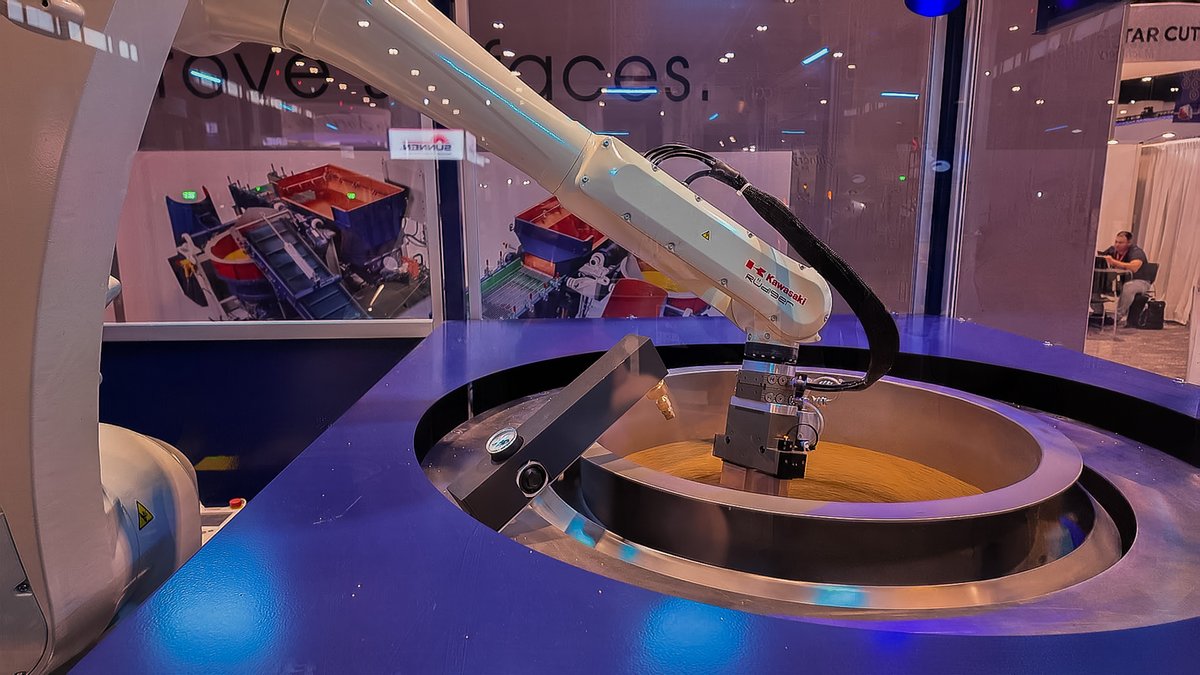 KawasakiRobot's tweet photo. Not every surface on a part should be polished the same. At #IMTS2026, see how a #Kawasaki RS025N powers #WaltherTrowal's #TRFinisher, delivering #precise, #repeatable finishing of critical #kneeimplant surfaces. https://t.co/f3mkKraKH3