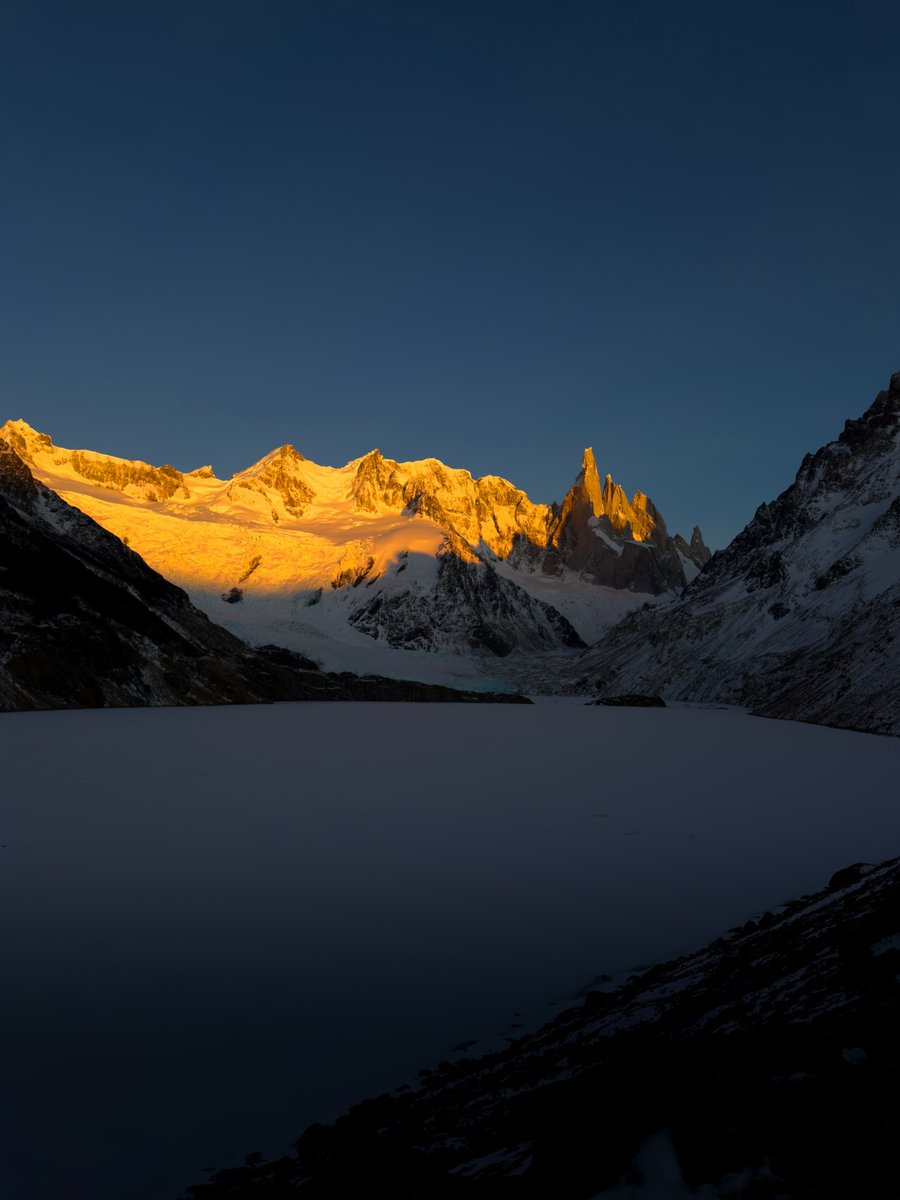 argentinapatago's tweet photo. 📍Laguna Torre, El Chaltén, Santa Cruz.
📸 @iam.maybatista

#ElChalten #LagunaTorre #Patagonia https://t.co/q3qSYdPDzJ