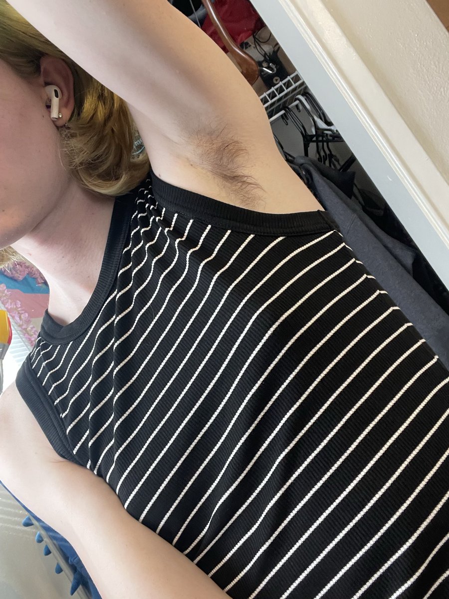 chewtoyz_z's tweet photo. Hi armpit freaks :3 https://t.co/bdJZL15PTe