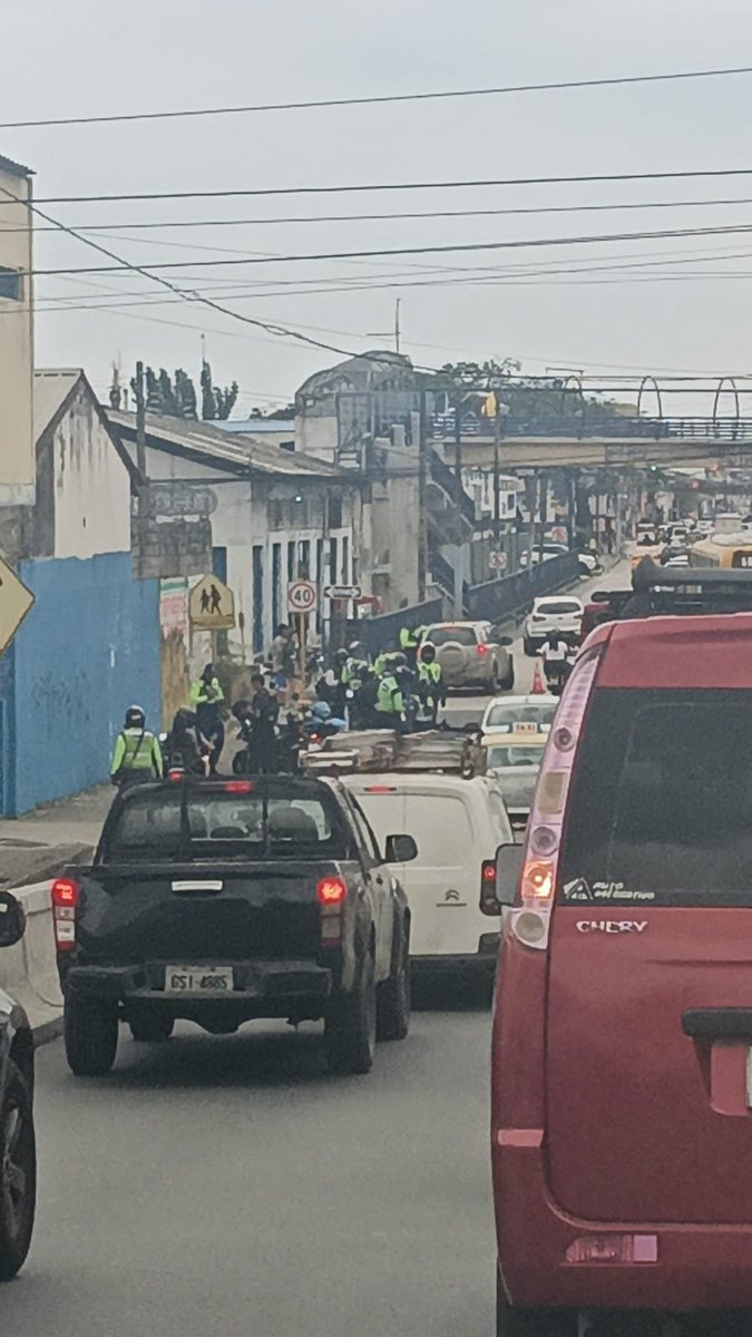 RedNoticiasX's tweet photo. #OperativoATM
A la bajada de Serli https://t.co/RiZXvciBm6