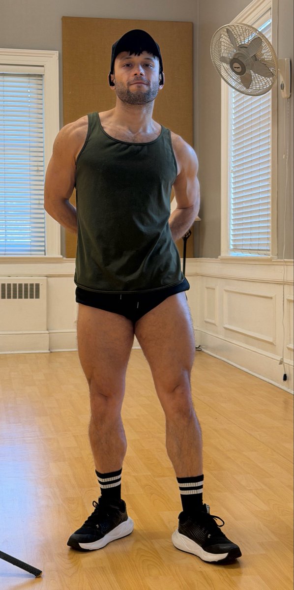 faeking777's tweet photo. Can you guess what I worked out? https://t.co/8nBZHneCuS
