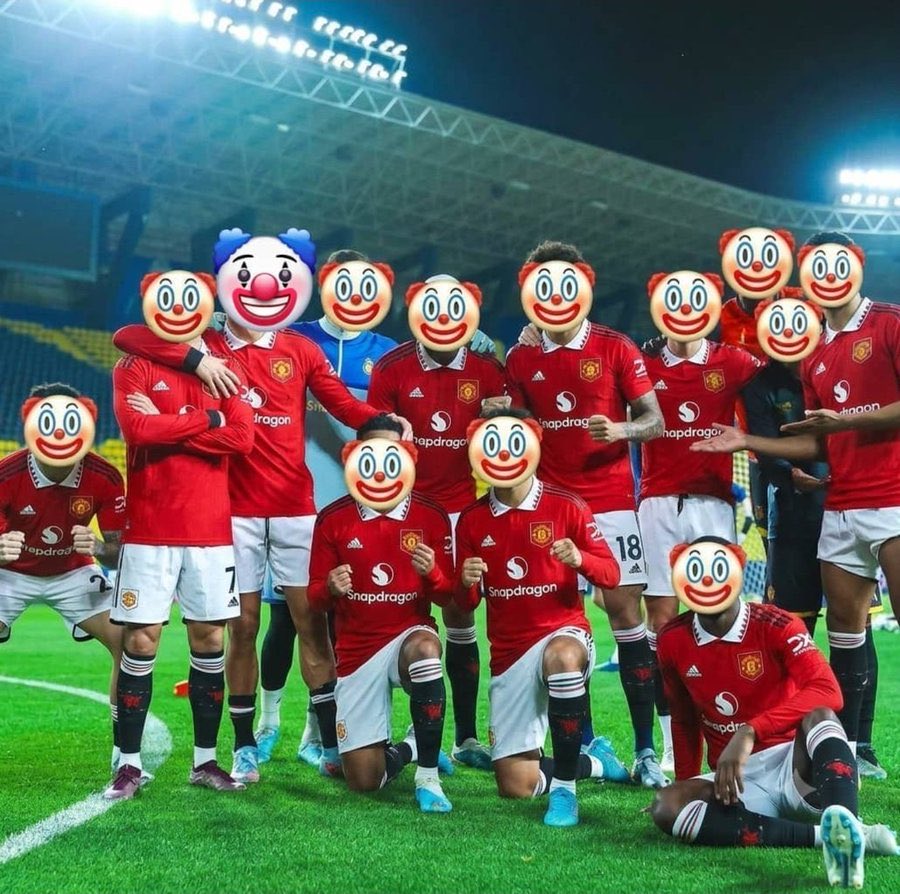 DexyMandela's tweet photo. @UtdForever7 Bunch of clowns 😏 https://t.co/otI0OZTas3