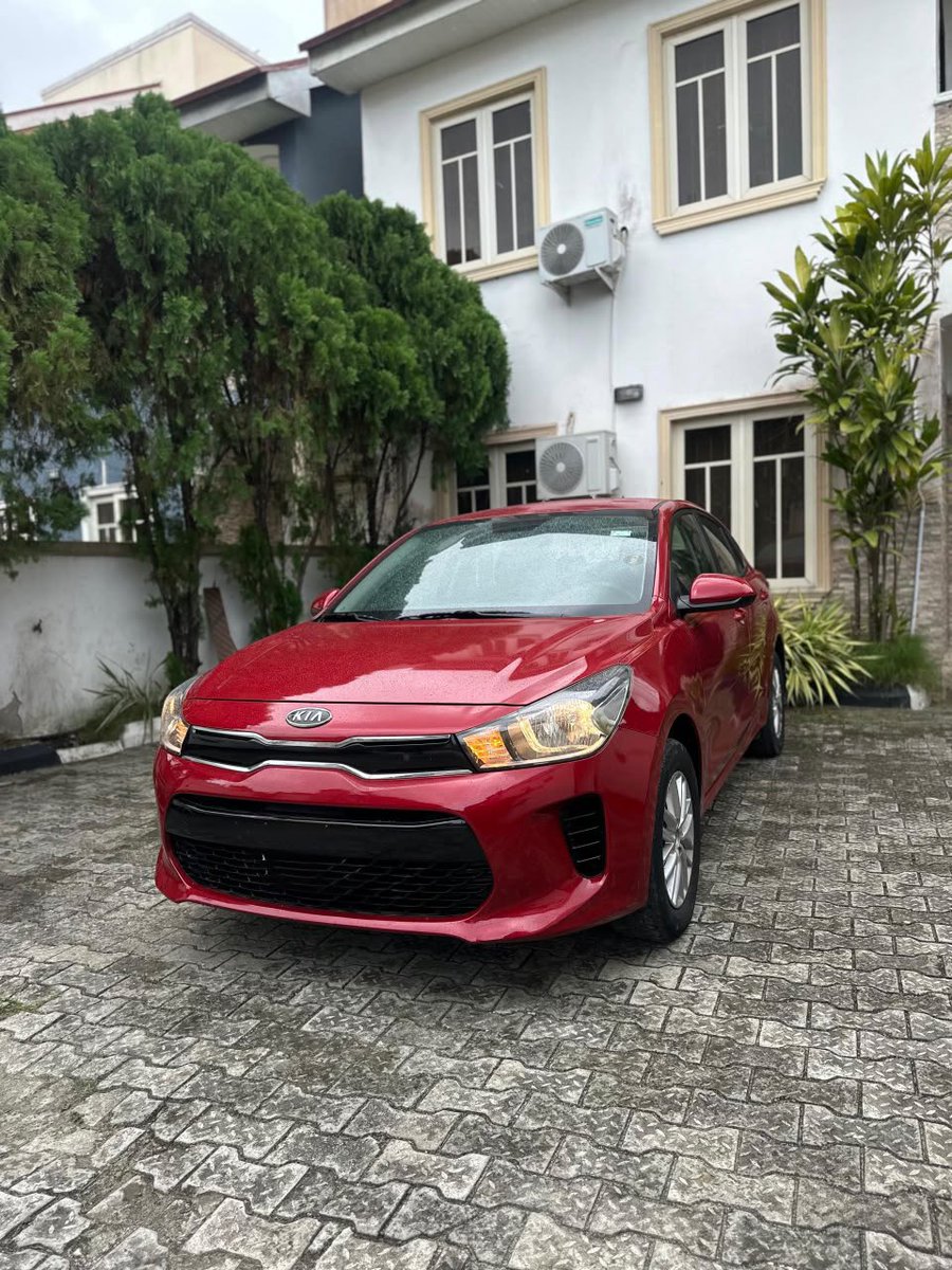 JimmyAnimashaun's tweet photo. 2019 Kia Rio For Sale 

Status: Nigerian Used | 50,000 Miles

Price: N10,000,000
Location: Lagos, Nigeria

DM for more Info @RevverseDirect https://t.co/INn9OapsSy