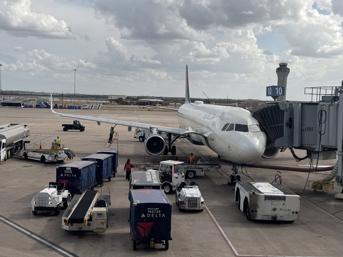 joemillerwired's tweet photo. That rare occasion when this @Delta girl is gonna take me from Austin to Atlanta and then from Atlanta to Buffaloโฆ
#HomeSoon
#BigGameTomorrow
#BillsMafia https://t.co/6gcKdII0nS