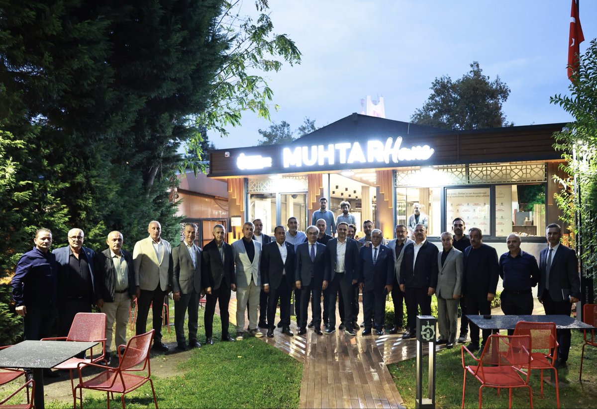 hayribaracli's tweet photo. Kocaeli’nin her mahallesinde şehrimizin nabzını tutan  Muhtar Dernek Başkanlarımızla bir araya geldik.

Mahallelerimizin önceliklerini, devam eden çalışmaları ve Kocaeli’mizin geleceğine dair yapılabilecekleri konuştuk. 

Şehrimize hizmet ederken mahallelerimizden gelen görüş ve önerileri yol gösterici bir değer olarak görüyor, Muhtarlarımızla yakın iş birliğimizi sürdürüyoruz.

#ŞehrimKocaeli