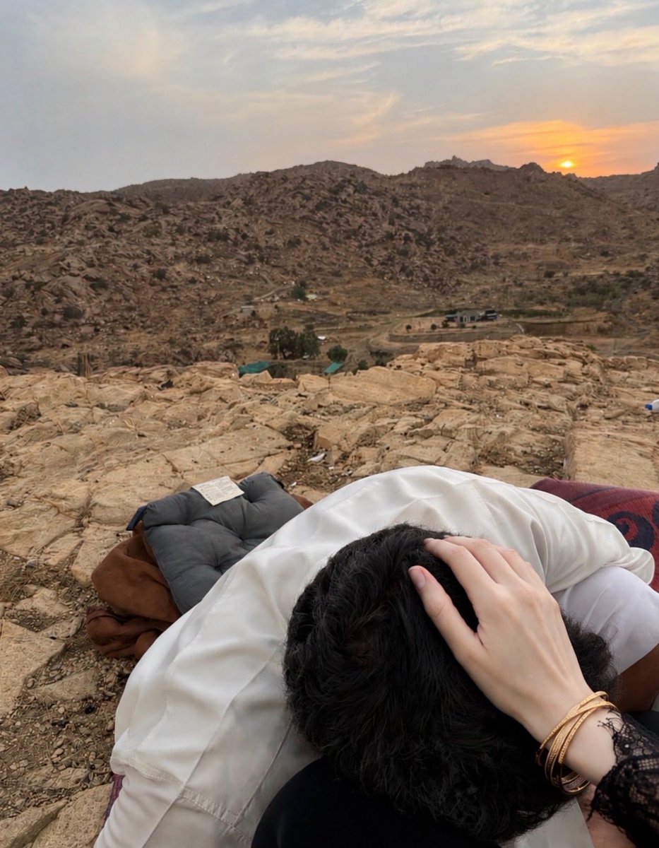 ras_kuko_'s tweet photo. آجواء مسائية في ينبع العلا النصر الغرافة و الهلال
وش توقعاتكم حالة الطقس الان ؟! في تبوك برد السعودية  الخميس الونيس 👀 
الشتاء الماطر الطائف 🌨️ الخرج سهره أبها موسم الرياض سالب المدينة القصيم مكه المدينة الطايف مساج الطائف موجب جدة  بريدة عنيزة الرس الدمام الخبر الاحساء 🇸����
#جادة https://t.co/6R85uohgTJ