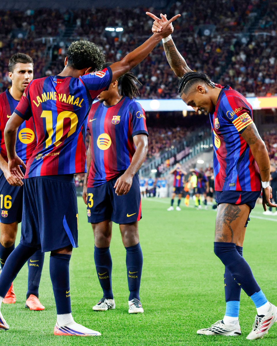 AsemPep's tweet photo. A night to remember 🔵🔴 https://t.co/IHE0wAn6Aa