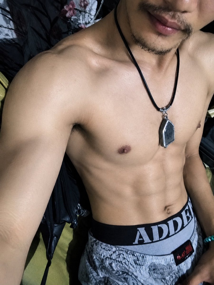 2frcgz2's tweet photo. เหงา อยากเสียว มาแลกลั่นมั้ย ขอสาวตอบเร็ววว ค่าย. https://t.co/goAPBK8c0c