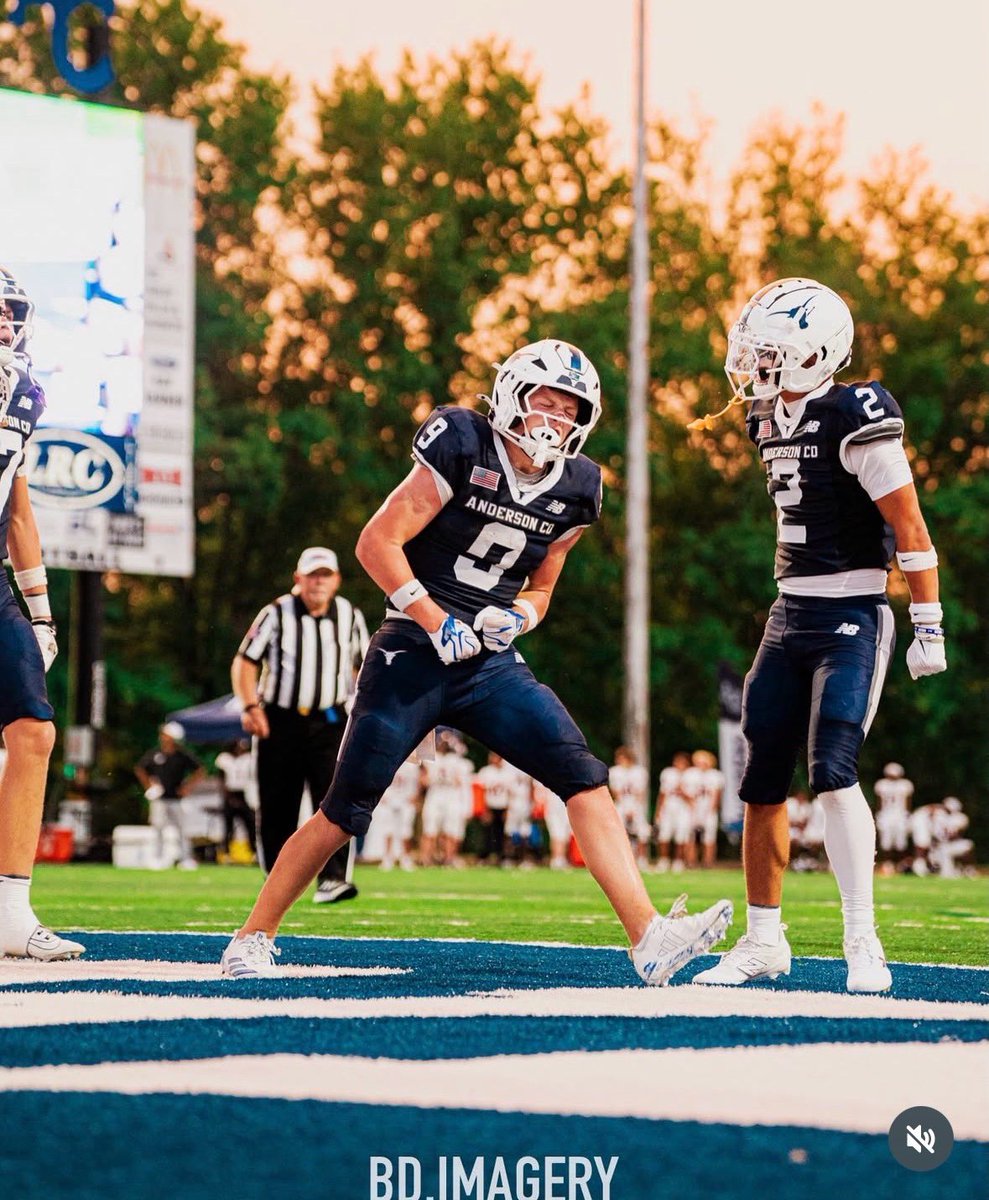 Ch15ck's tweet photo. Maverick land https://t.co/MZuV0joet7