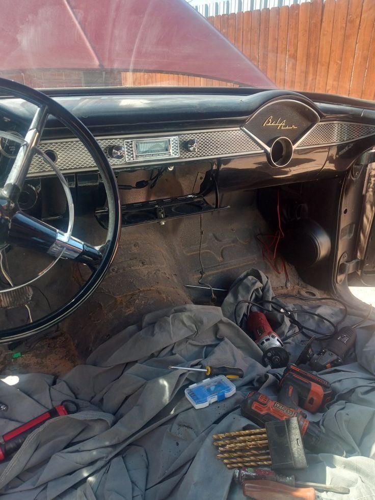 Quinnetzi's tweet photo. Car. https://t.co/nEOb0tnB6Z