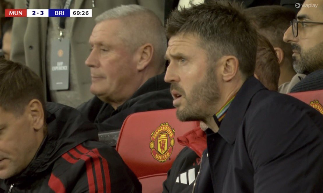 JoshPerfec76562's tweet photo. Carrick's downfall is on him...
The board wanted to sell Rashford, he brought him back to the squad... Now he offers nothing in the attack, yet leaving players who carried us all the way last season, at the bench https://t.co/NYfnoAZifp