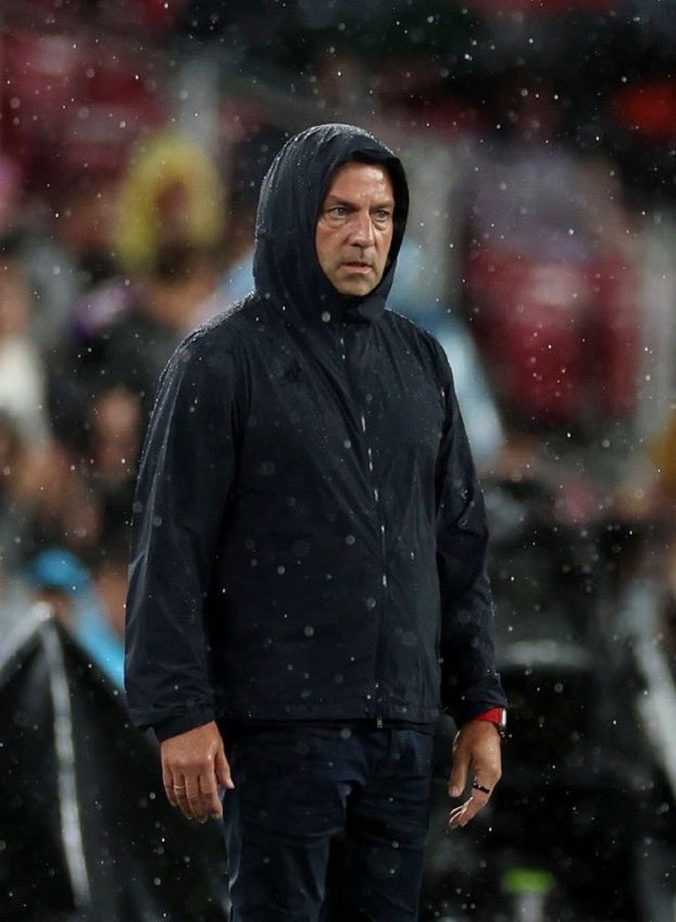 abdulla__a17's tweet photo. 33 هدف في 7 مباريات:
بداية مرعبة لـ فليكي فلاكا 🥶🥶 https://t.co/jl5Vb21DcI
