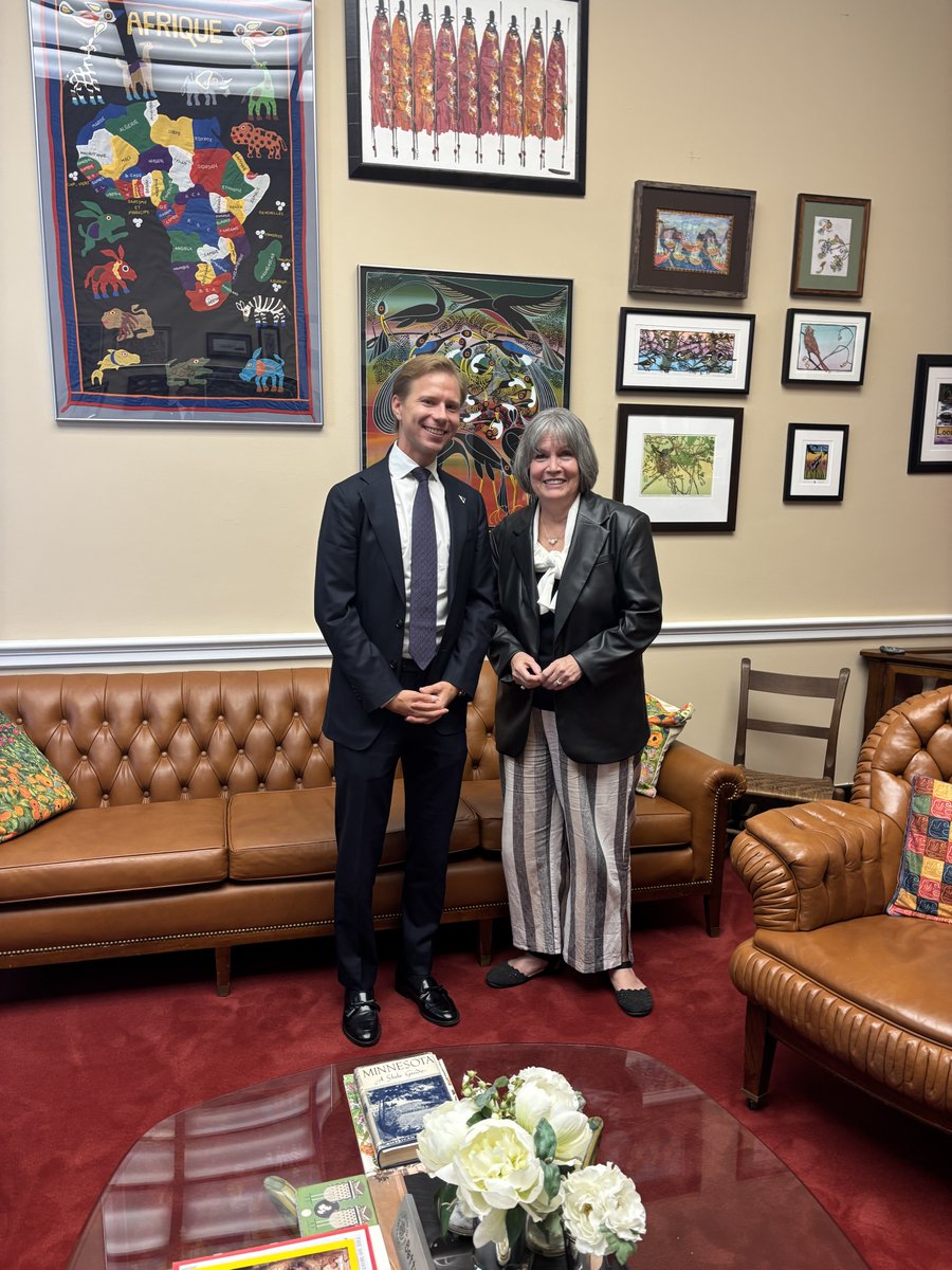 Divergent__Tech's tweet photo. This week, our team including Co-Founder and CEO @lukasczinger spent time with House Defense Appropriations Subcommittee Chair @KenCalvert (R-CA) and Ranking Member @BettyMcCollum04 (D-MN) to share the latest on Divergent’s growth and production scale for our customers and industry partners.