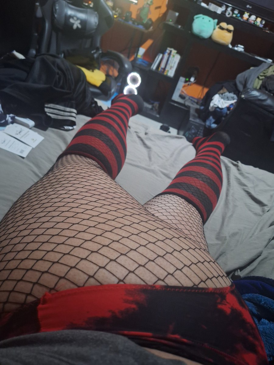 TokiFemboy's tweet photo. #femboy #femboyespañol #sissyespañol #trap #cute #muslos #gay https://t.co/UklaUw09Eb