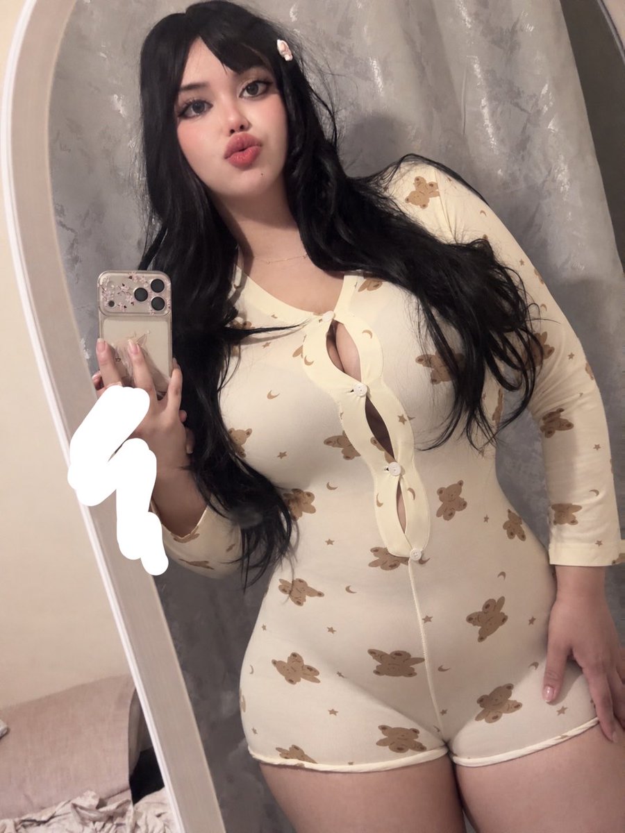 Mirii3o's tweet photo. I’m so perfect :3 https://t.co/jRKeOWa0U5