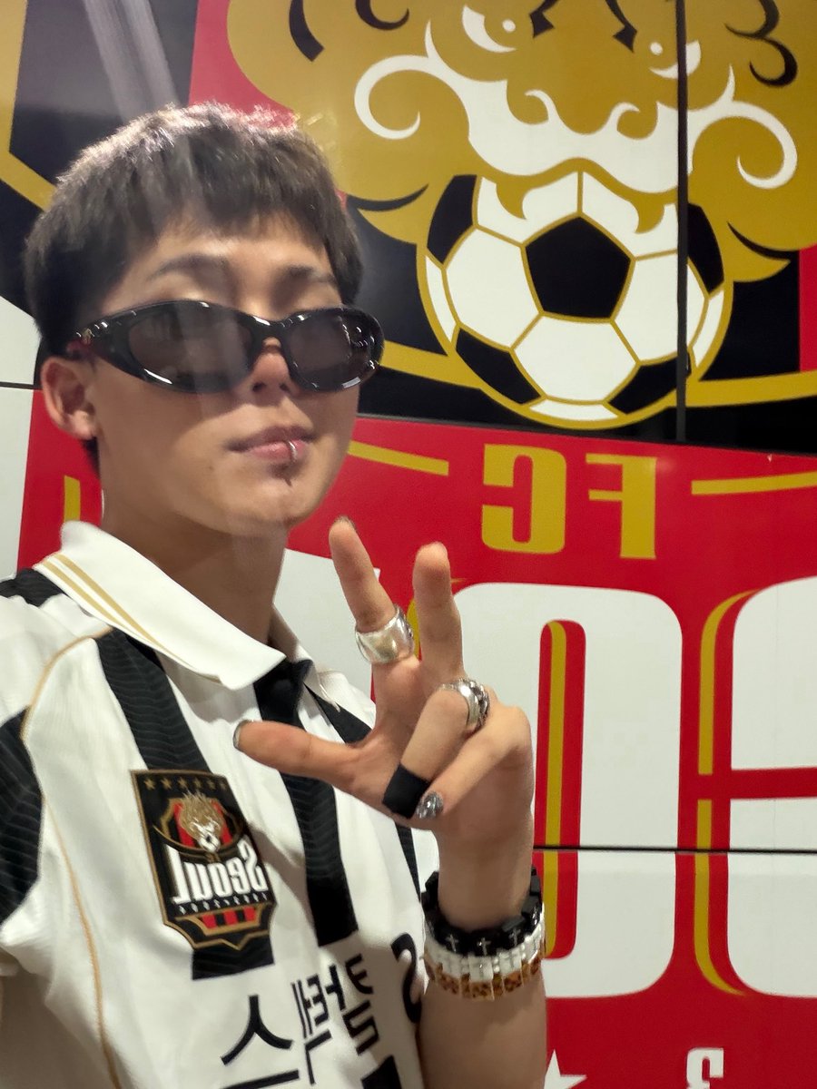 illdo421's tweet photo. 아~졸귀 https://t.co/P3JD71AveA