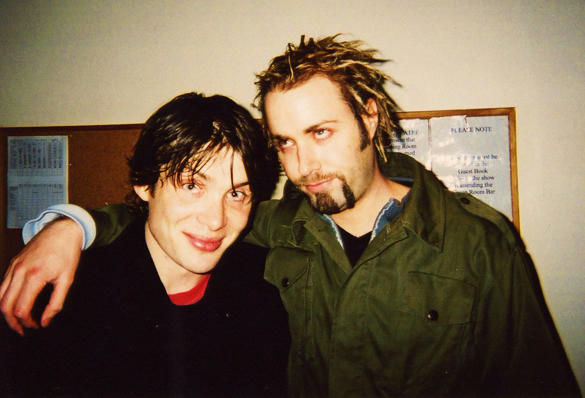 Cillian_Archive's tweet photo. #photo #CillianMurphy #oldpic | early 2000s
Cillian Murphy and comic book writer Olly Cunningham at The Olympia Theatre in Dublin.
📷 Olly's album on Behance https://t.co/4hUwcTJ3fC