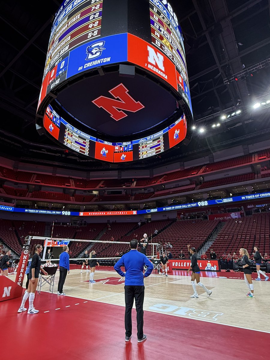 6ZoneDuo's tweet photo. Top 20 matchup on deck in Lincoln 🔥

The No. 1 #Huskers are set to face the No. 20 #GoJays at 6pm CT on @BigTenNetwork. https://t.co/NouXWoP3y4