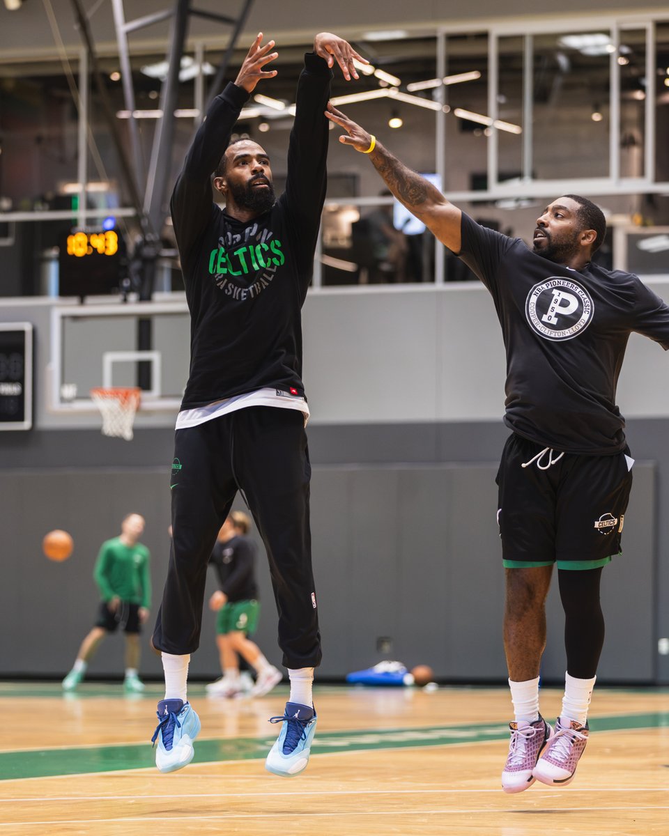 celtics's tweet photo. Cool, Calm, Conley 🤷🏾‍♂️ https://t.co/URaLQ72Zh2