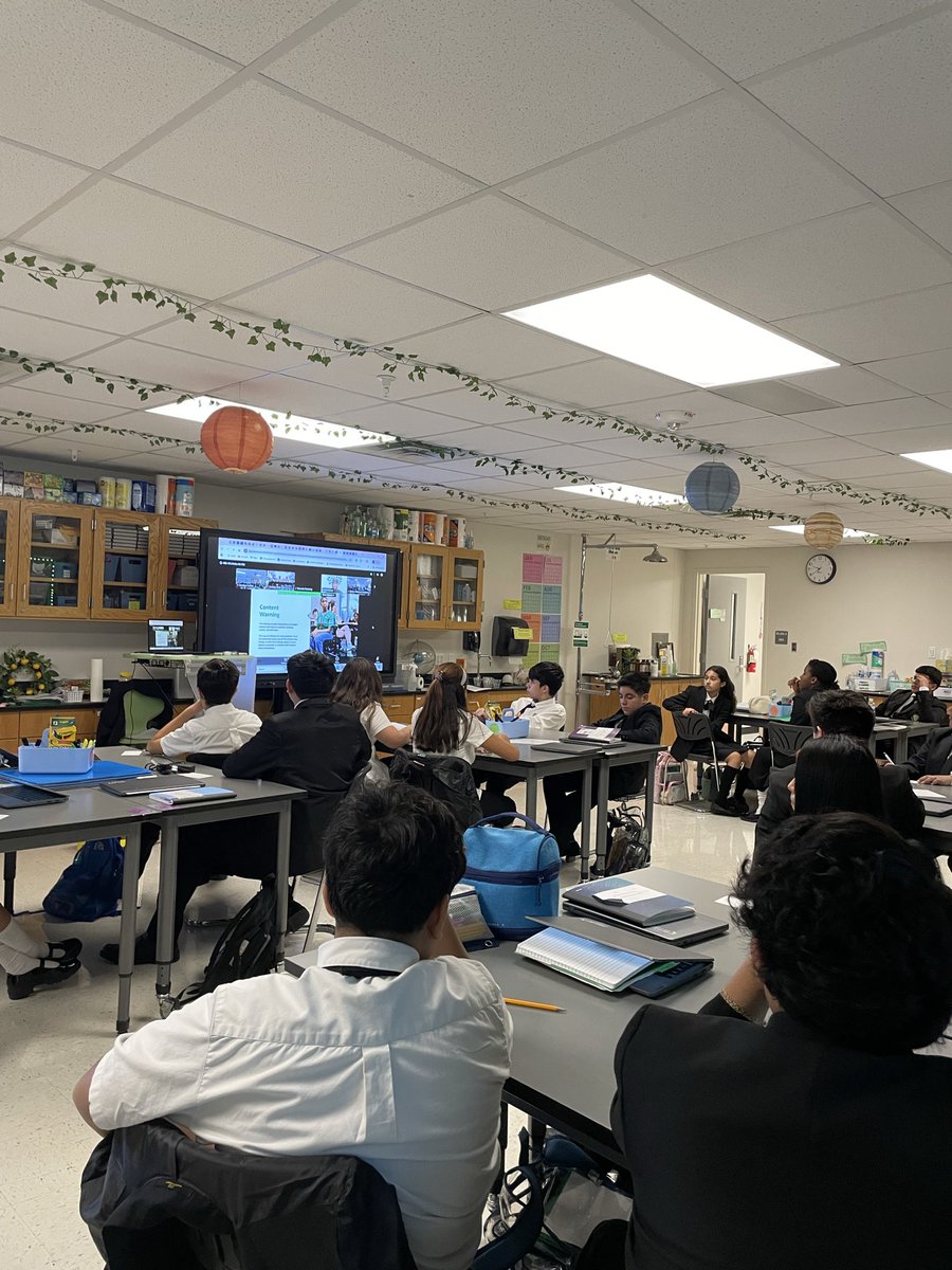 cortezjocelyn98's tweet photo. - New student work on display 🤩
- Student leadership in the classroom🗣️
- Say Something training 💬

It’s been a great week 6 here @TAGinPG 🦉🌟

@DrReyC 
@AP_Pegues https://t.co/dRtGY7HZeD