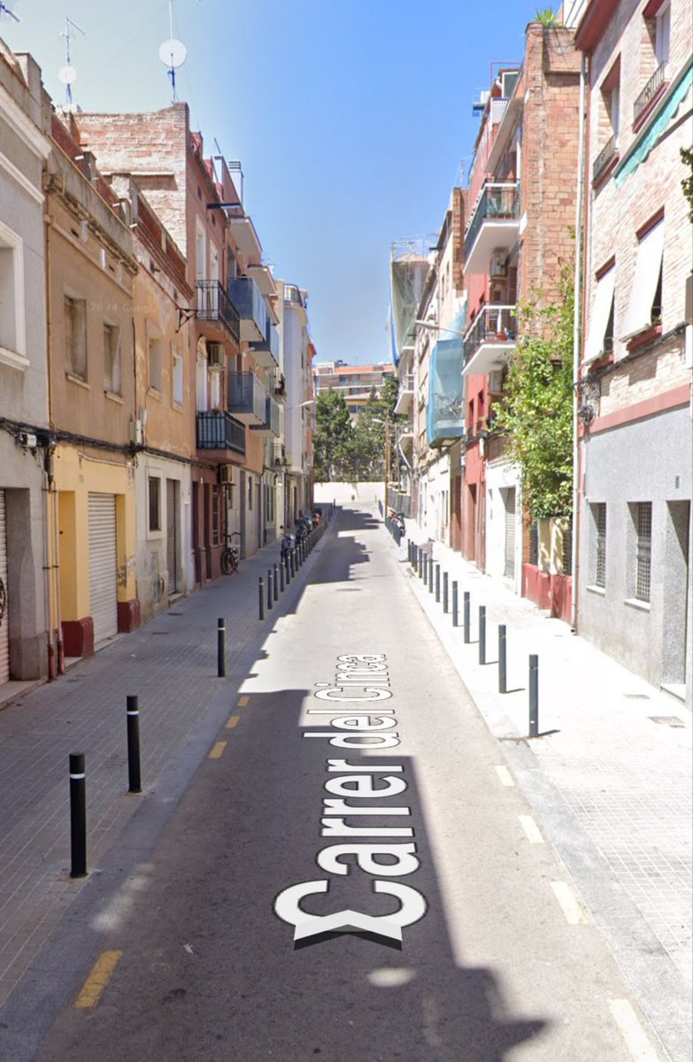 ireneuc's tweet photo. El c/Cinca no ha canviat el seu nom des de l'any 1923 quan va ser batejat així per la seva propietària, Eugènia Casanovas. Segons sembla, va rebre aquest nom en homenatge a la gran quantitat d'immigrants aragonesos que havien arribat a l'Hospitalet en aquells dies. #HistoriaLH https://t.co/yGSXCL5edp