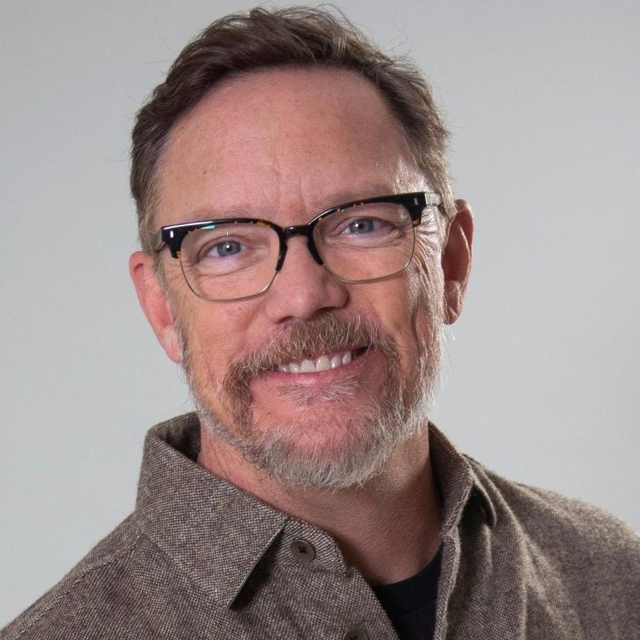 sboficial's tweet photo. Matthew Lillard diz que sente vergonha por ter atuado em Pânico 7 após a demissão de Melissa Barrera:

“Me sinto mal por isso. Me sinto envergonhado. Porque naquele momento eu estava tão animado para voltar que não pensei na Melissa e em toda a jornada dela. Eu não disse não. Estou envergonhado; essa é a verdade... Eu estraguei tudo. Estou do lado errado da história por causa disso. Ainda gosto de estar no filme, mas talvez não tenha sido a melhor ideia ter retornado.”