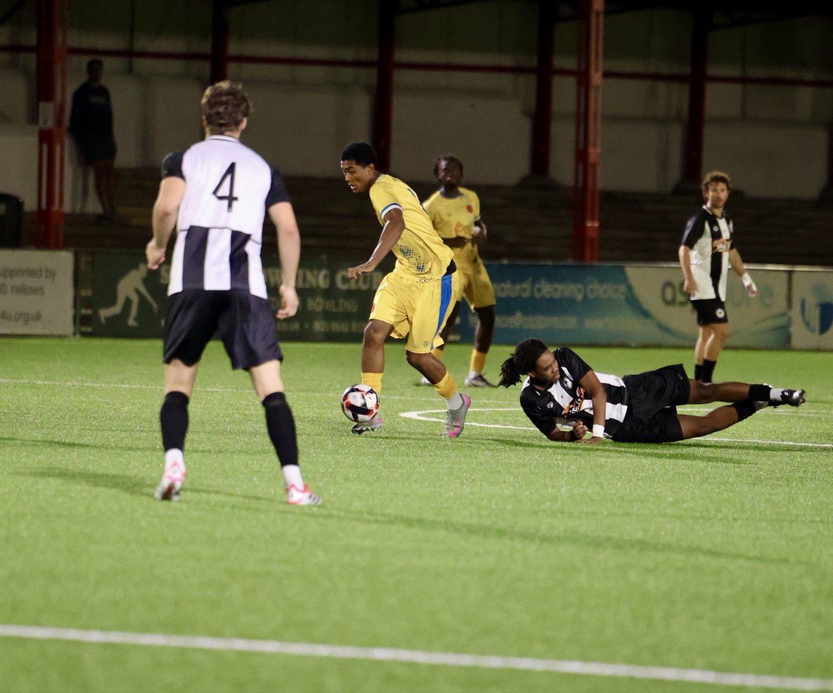 RuebuanZamorano's tweet photo. 3 points on Monday night against Tooting and Mitcham. Let’s keep this run of form going. @official_scrfc https://t.co/989g8kpaDo