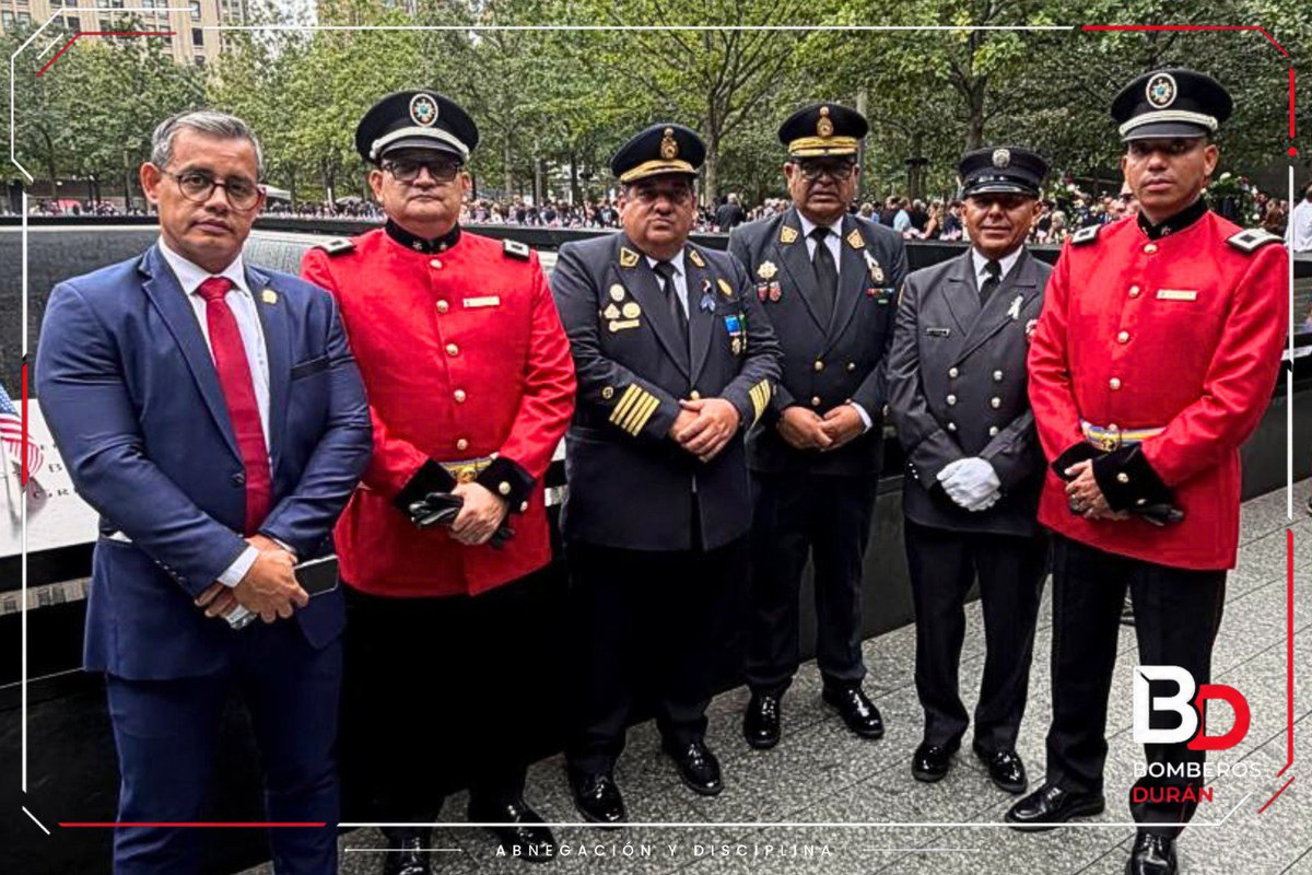 BomberosDuran's tweet photo. 🇺🇸🚒 BOMBEROS DURÁN PRESENTE EN UN HOMENAJE QUE TRASCIENDE FRONTERAS

En New York, nuestra delegación participó en la conmemoración de los 25 años del 11-S, junto a bomberos de distintas partes del mundo. 🕊️

Honor y memoria para quienes dieron su vida por salvar a otros. https://t.co/SsDORM0rYc