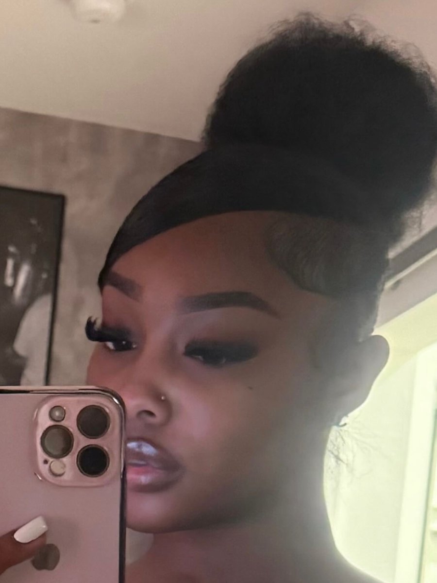 realest_keisha's tweet photo. natural hair mami🤤 https://t.co/wqV3CrTFBM