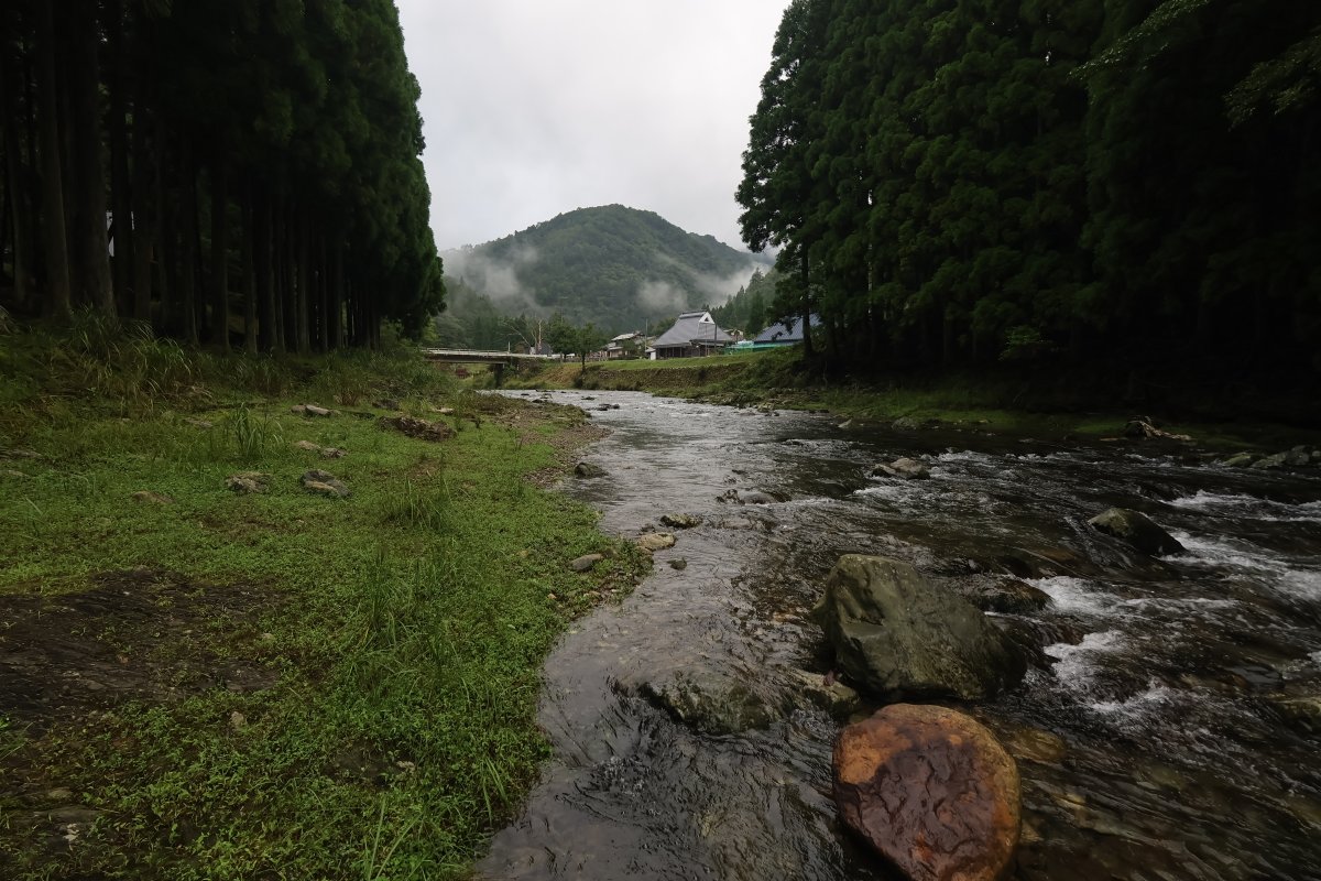 kutukikogawa's tweet photo. あさイチ、北のイマソラ! 下針畑の北空https://t.co/lR4UdOkOMZ。 #あさソラ #滋賀県 #田舎暮らし #鯖街道を歩く #移住 #天気 #針畑 #田舎 #高島市 #高島で暮らそう #siga #ツーリング #harihata #Japan📷📷#鮎友釣り #近畿 #都会と田舎 #countrysidelife #針畑川 #川遊び #田舎生活 #朽木漁協 https://t.co/7JGFVkVsAJ