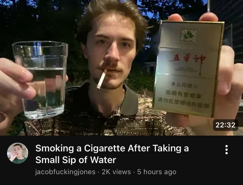 jacobfuknjones's tweet photo. It's always good to stay hydrated while smoking cigarettes https://t.co/EiusLKVjMQ